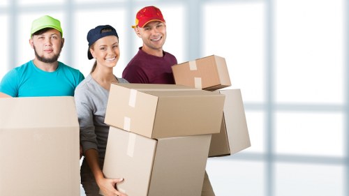 Safety-focused moving service with secure loading practices