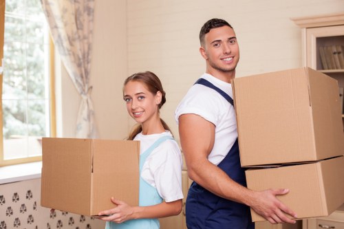 House move with careful loading on an Acton street
